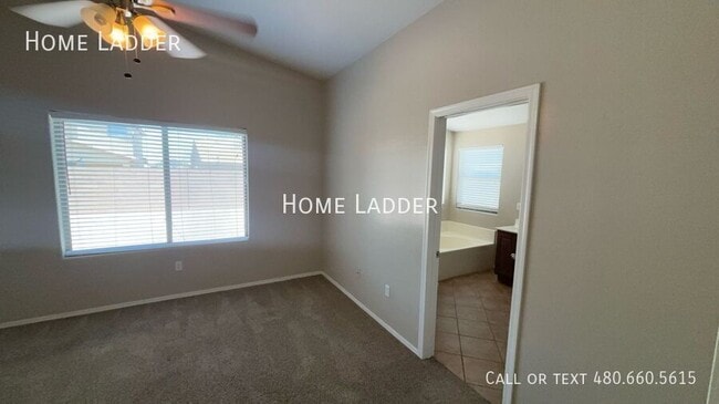Building Photo - 2349 Oakmont Ln