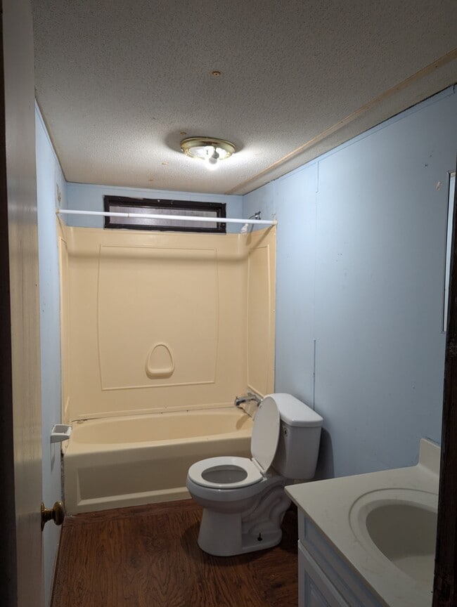 Building Photo - 45 K and M Way