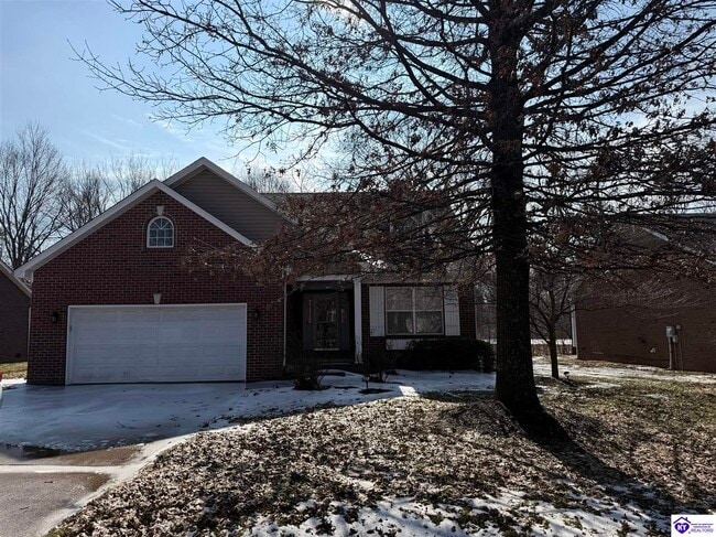 Building Photo - 115 Twin Oaks Dr