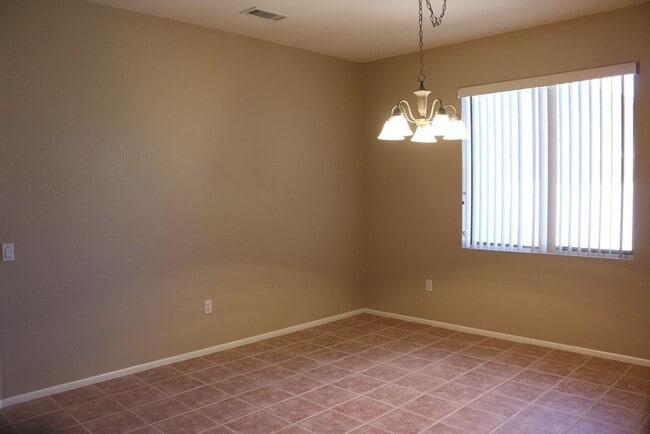 Building Photo - 20530 N Saratoga Way