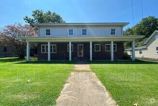 Building Photo - Discover Spacious Living in Gaffney, SC!