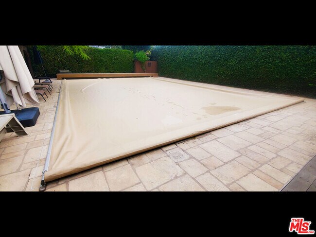 Building Photo - 4744 Haskell Ave