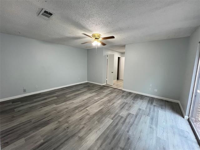 Building Photo - 1131 Kris St