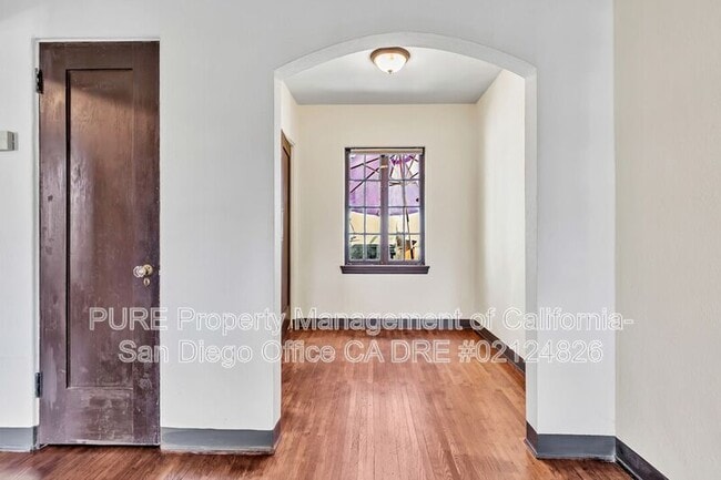 Building Photo - 3705 1st Ave