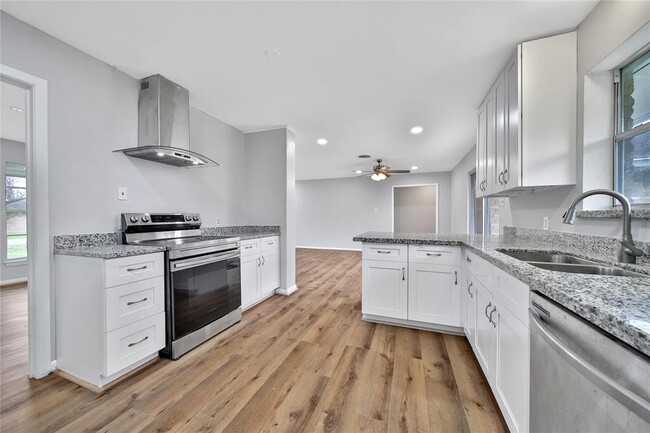 Building Photo - 3015 Peppermill Rd
