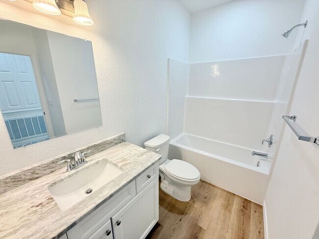 Building Photo - 3365 Country Ln