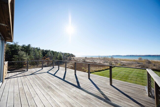 Building Photo - 11988 Cabana Shores Dr