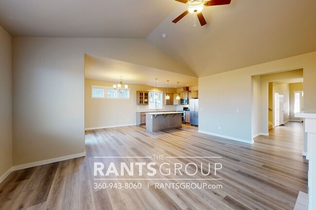 Building Photo - Steilacoom Ridge! Easy I5 Access!