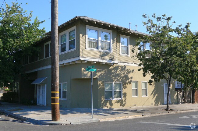 Primary Photo - 401 E Clay St