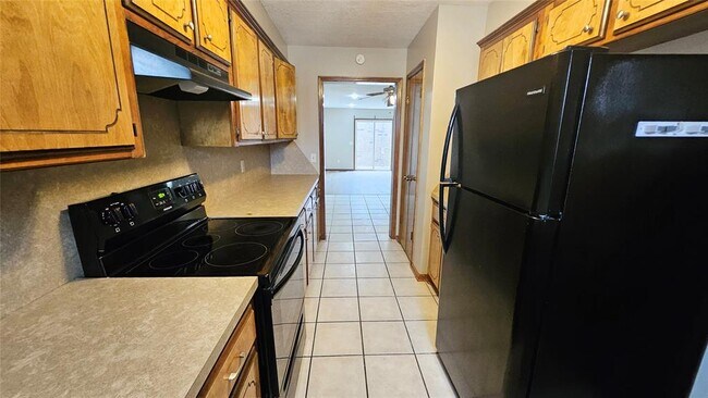 Building Photo - 2105 NW 118th Terrace
