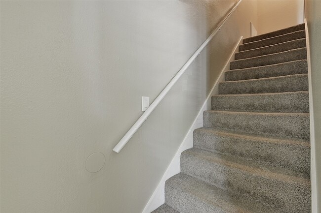 Building Photo - 4510 Avenue L