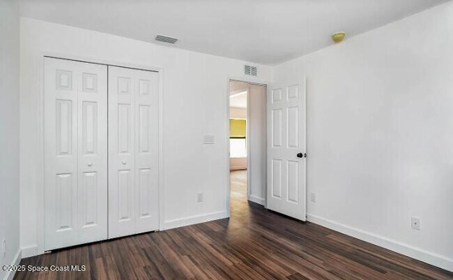 Building Photo - 1837 Ardmore St NE