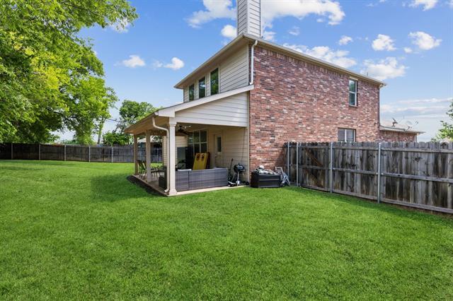 Building Photo - 3833 Denridge Ln