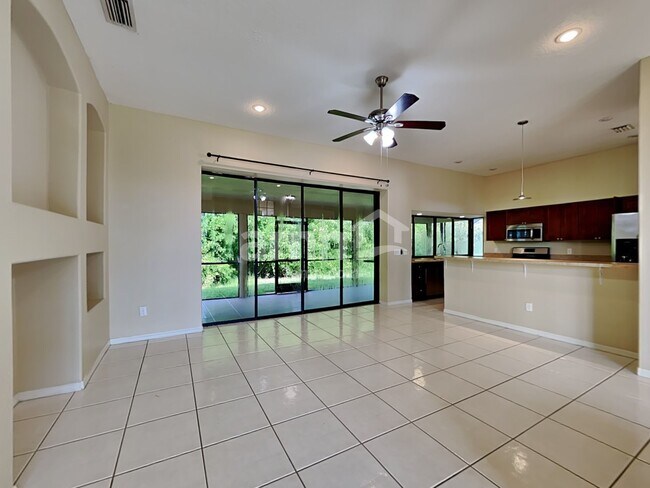 Building Photo - 2122 SW Burman Ln