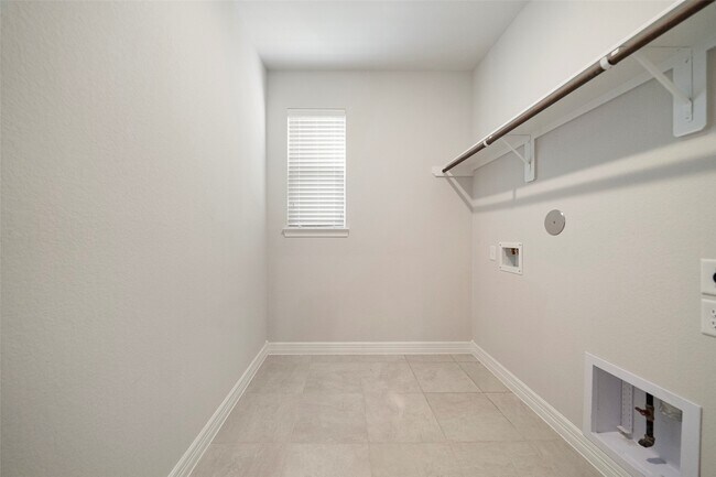 Building Photo - 2866 Terrace Grove Dr