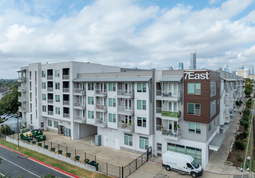 Building Photo - 7East