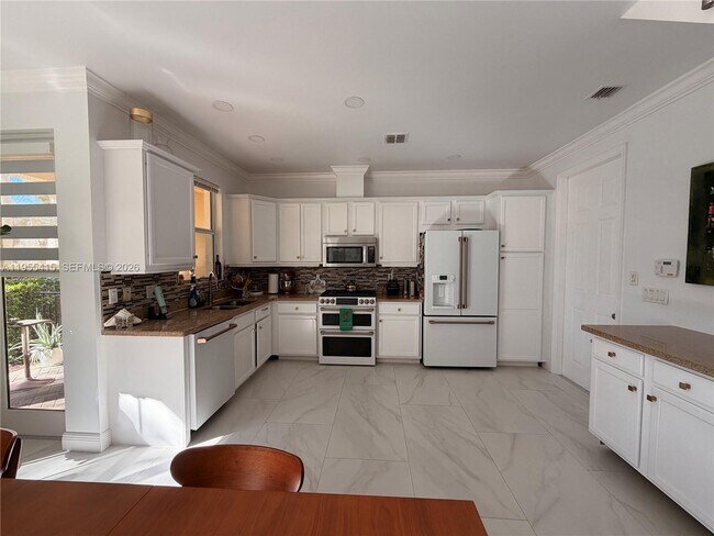 Building Photo - 12450 NW 32nd Manor