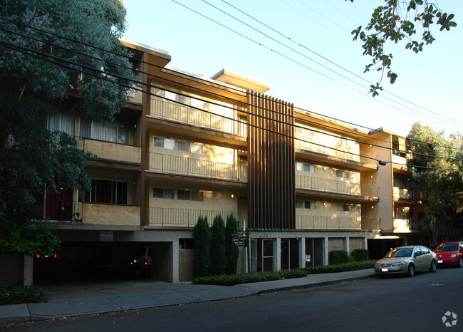 Building Photo - Carmel Manor