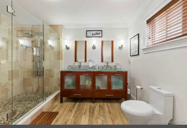 Building Photo - 15770 SW 141st Ct