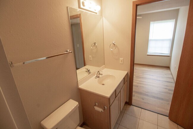 Building Photo - 1516-1518 Citadel Dr.