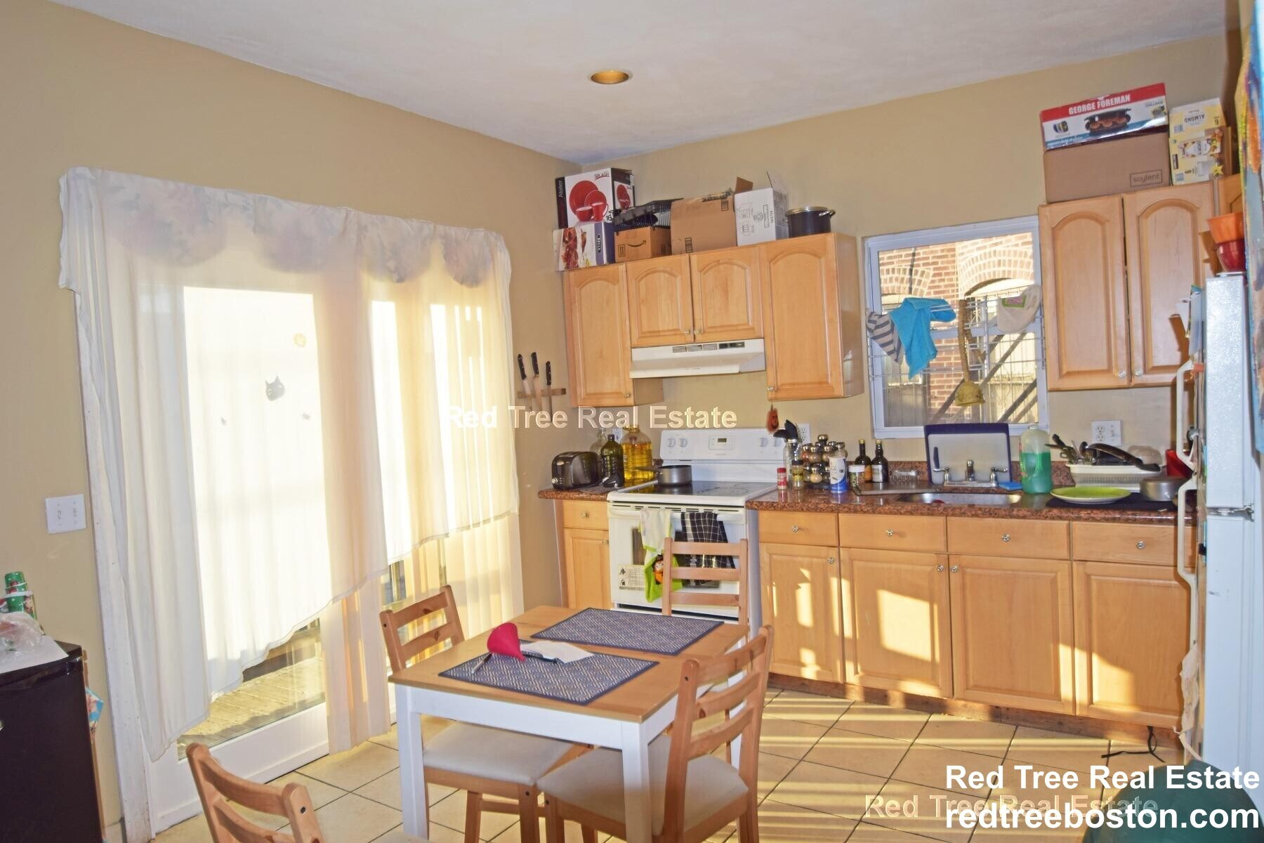 Building Photo - 19 Highgate St