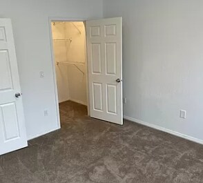 Building Photo - 1220 NE Horizon Loop