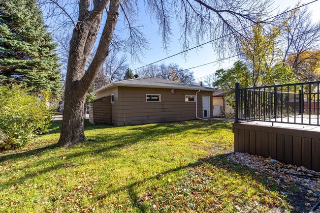 Building Photo - Beautiful Single Family Home