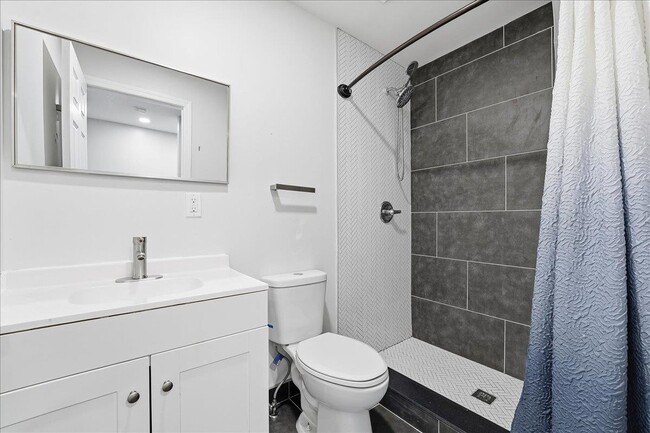 Building Photo - 225 Freeman Ave