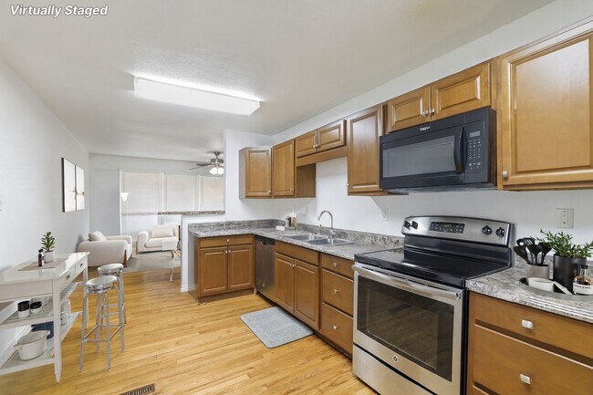 Building Photo - 206 Juniper Dr
