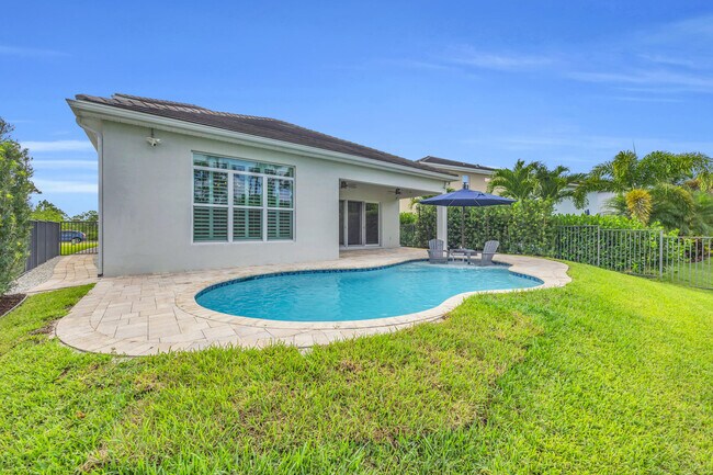 Building Photo - 4720 SW Ardsley Dr