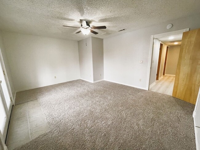 Building Photo - The "Staycation" Vibe