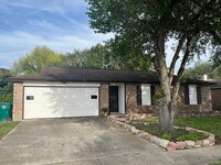 Building Photo - 2846 Blue Grass Dr