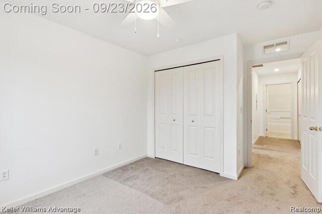 Building Photo - 47655 Pembroke Dr