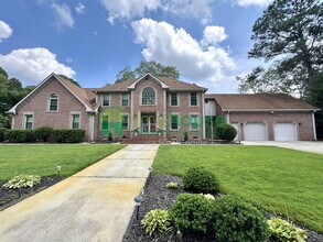 Building Photo - 948 Forest Lakes Cir