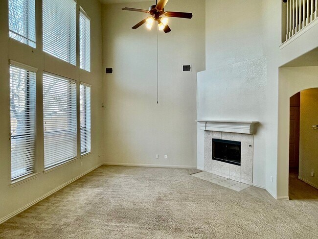 Building Photo - Gorgeous 4-bedroom home!