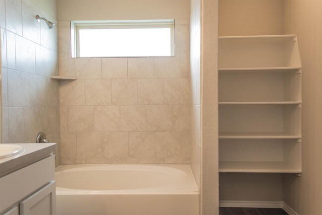 Building Photo - 2340 Arctic Warbler