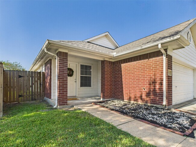 Building Photo - 3318 Field Manor Ln