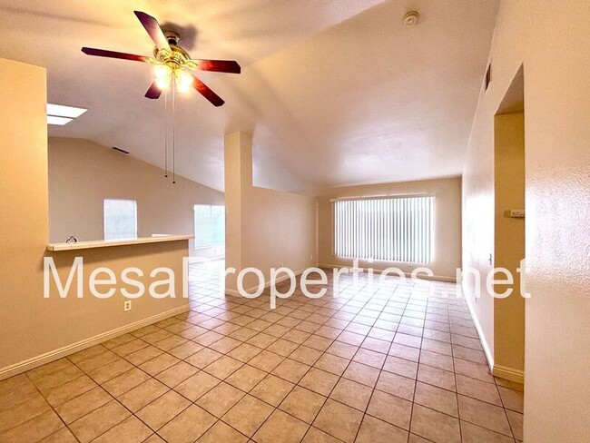 Building Photo - 10850 Villa St