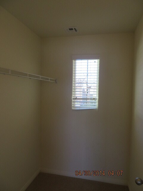 Building Photo - 3 Bedroom, 2.5 Bath Two Story Home Located...