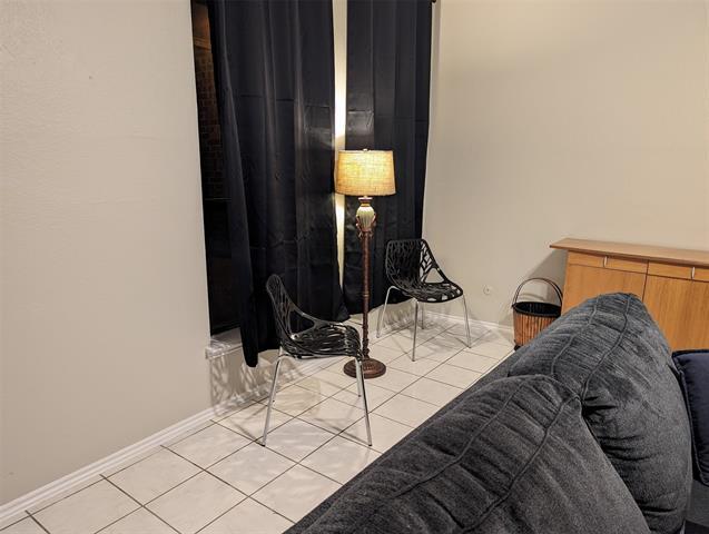 Building Photo - 7522 Holly Hill Dr