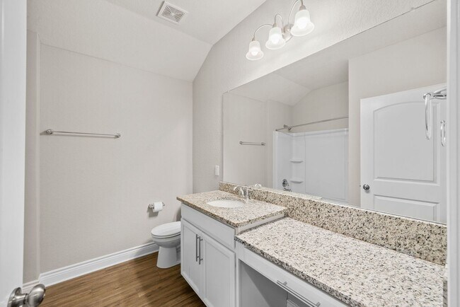 Building Photo - 139 Braeburn