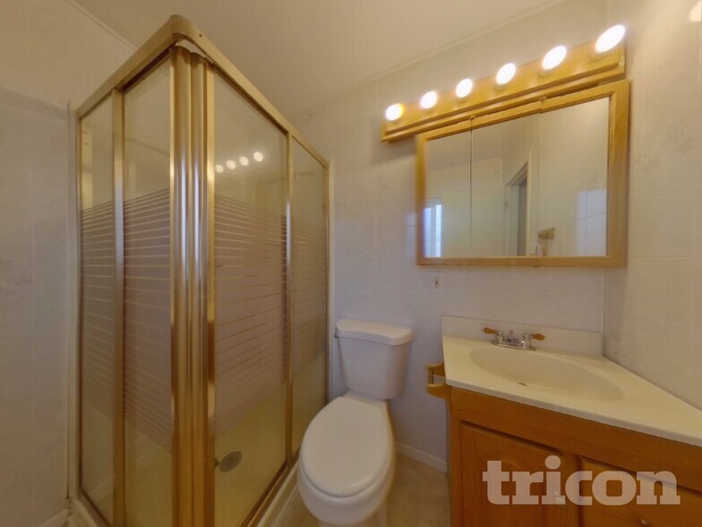 Building Photo - 3459 Rauscher Dr