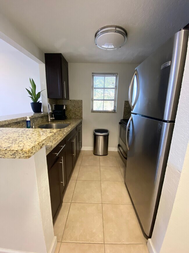 Building Photo - 8600 SW 109th Ave