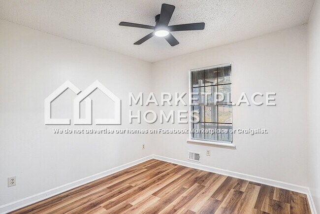 Building Photo - 145 Springvalley Way