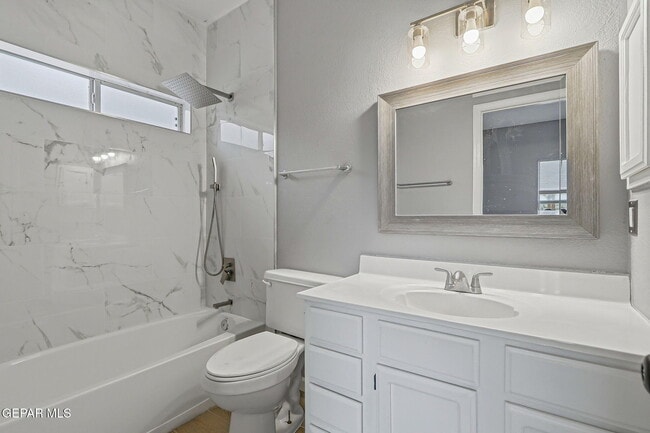 Building Photo - 12325 Tierra Bella Dr