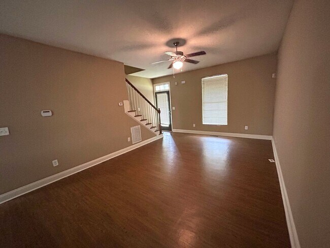 Building Photo - 223 Madison Heights