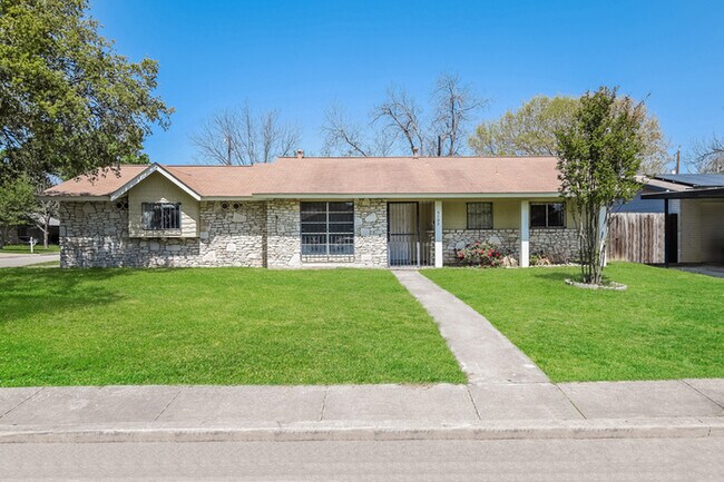 Building Photo - 5103 Redding Dr