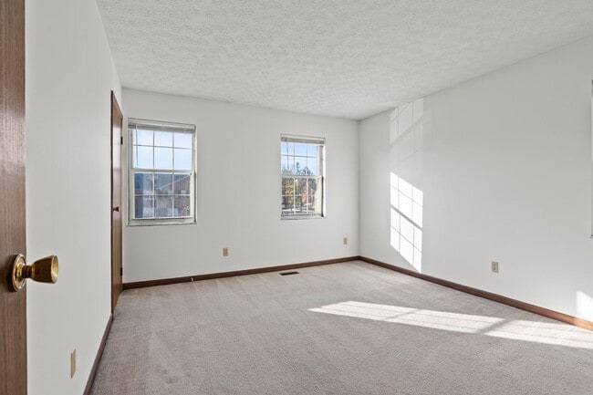 Building Photo - 1310-1316 Palmer House Court