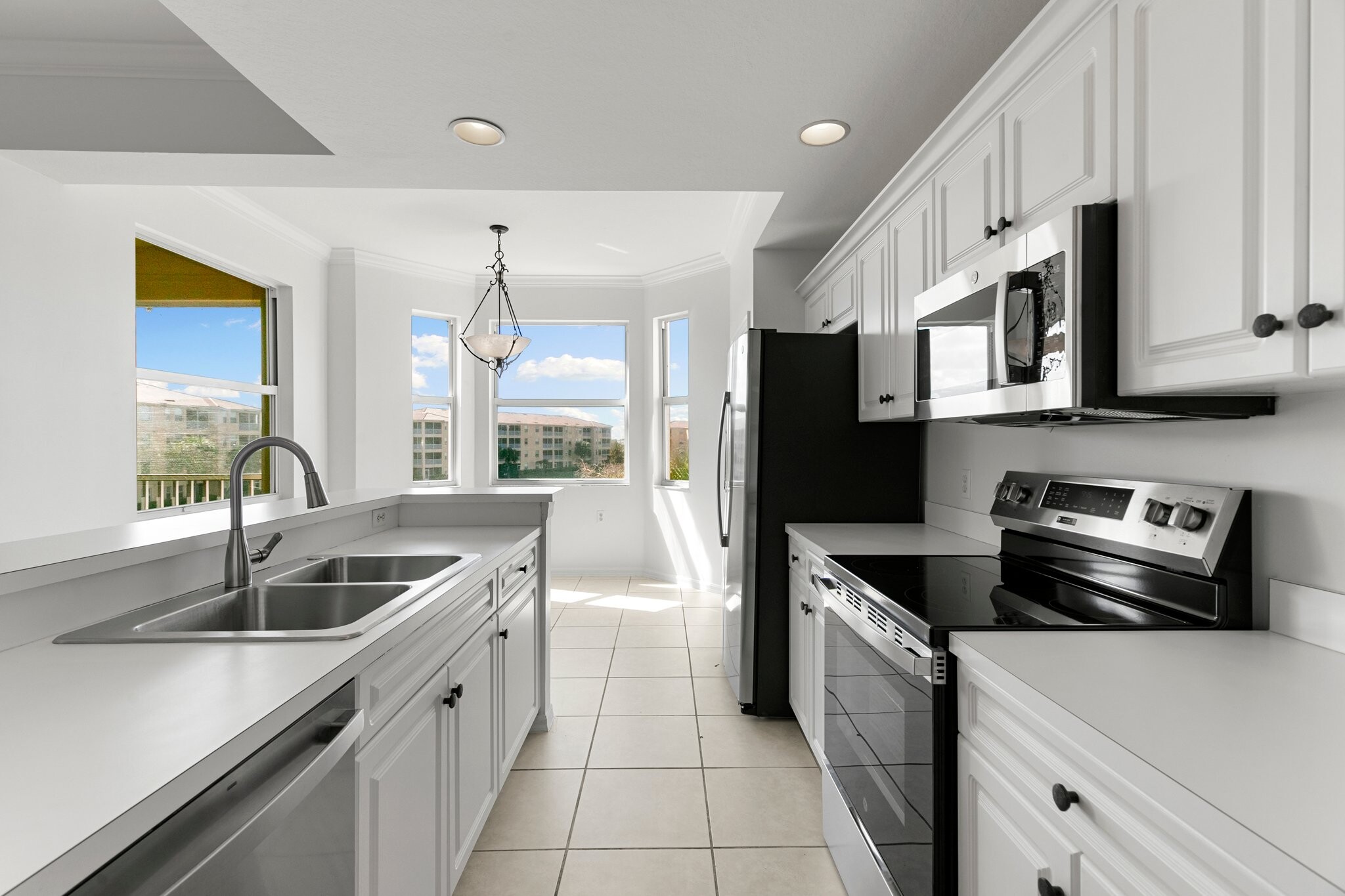 Kitchen - 8570 Kingbird Loop