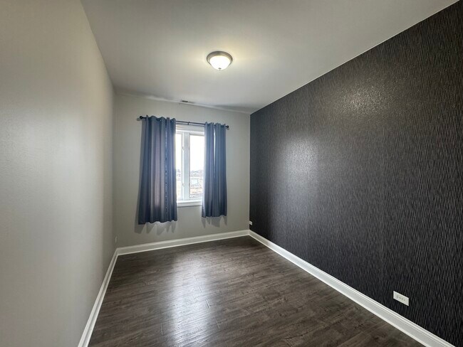 Building Photo - 1837 N Harlem Ave